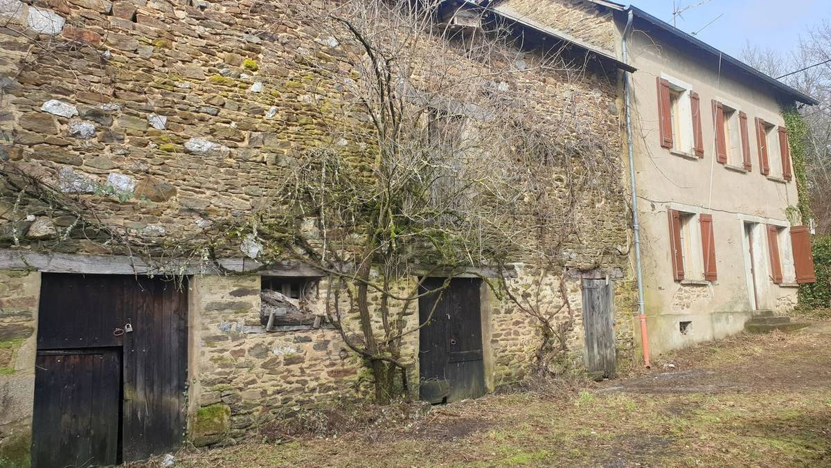 Maison à CHATEAUNEUF-LA-FORET