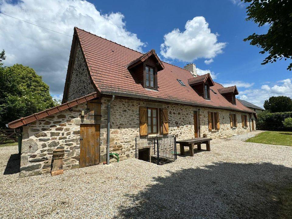 Maison à LA CROISILLE-SUR-BRIANCE