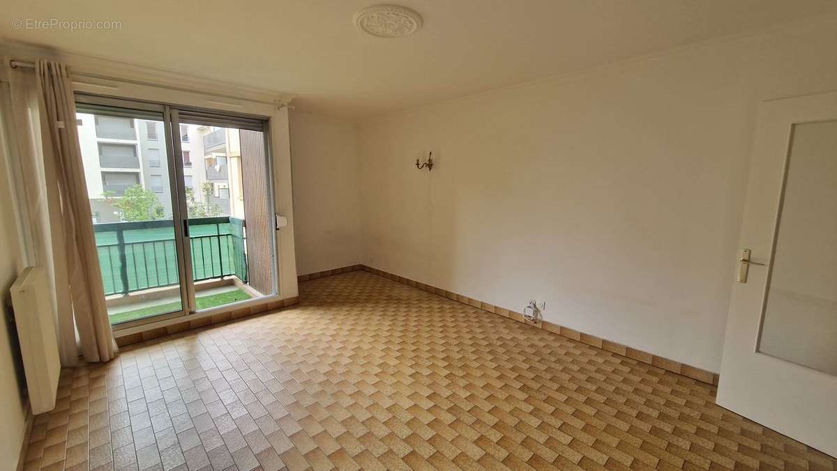 Appartement à VENISSIEUX