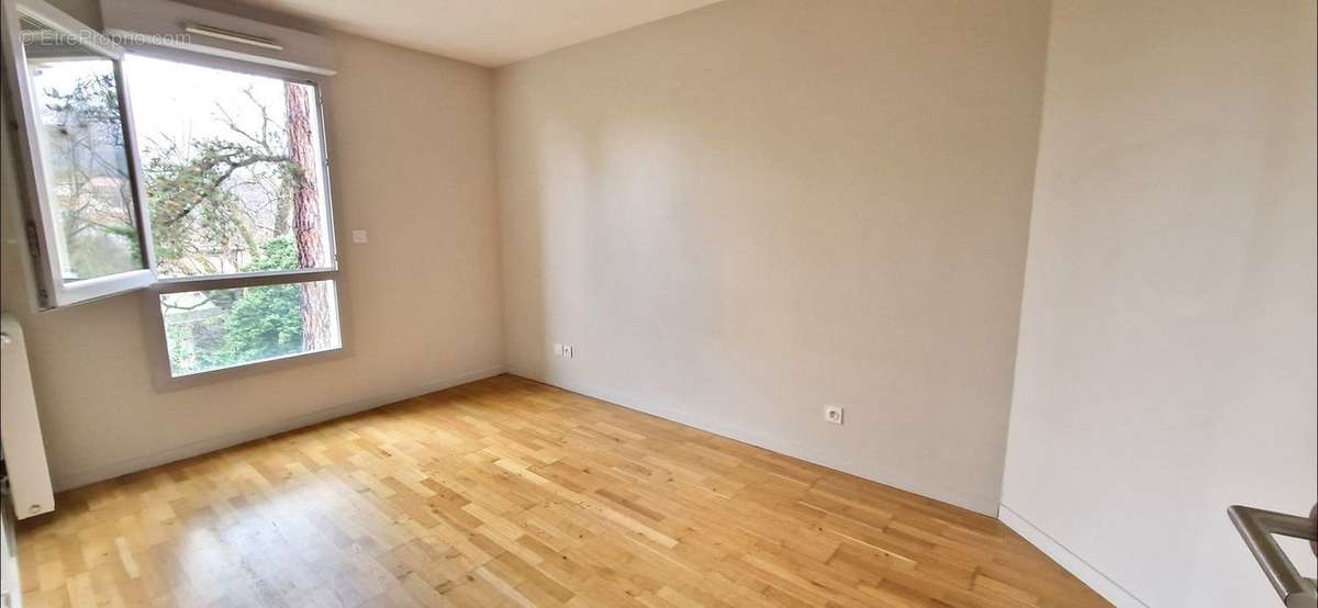 Appartement à LYON-9E