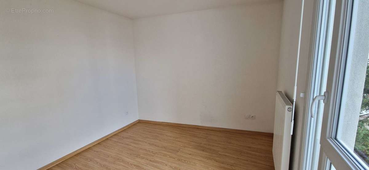 Appartement à LYON-8E