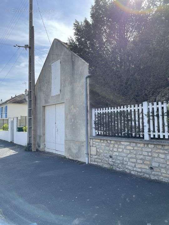 Maison à PORT-EN-BESSIN-HUPPAIN