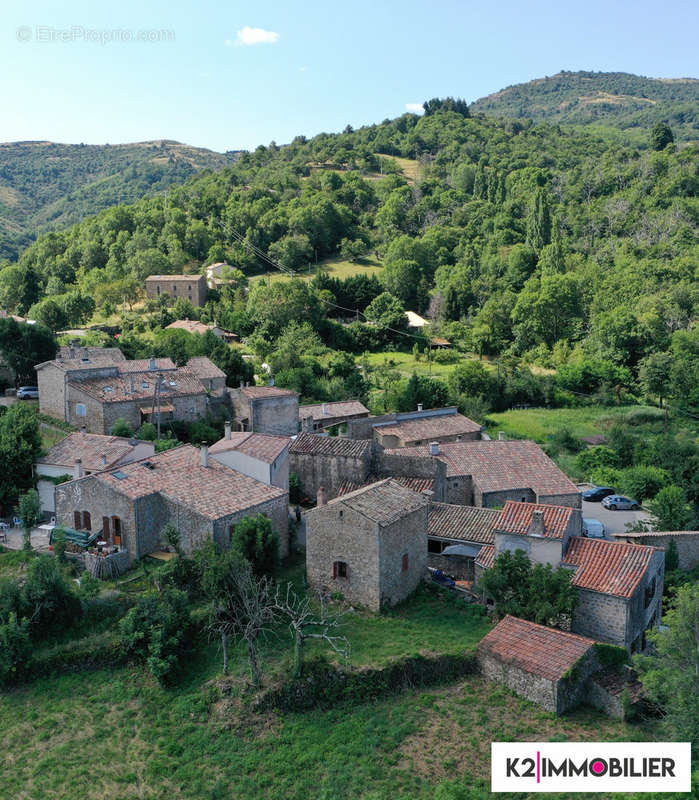 Maison à CREYSSEILLES