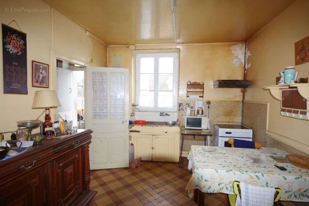 Appartement à LA ROCHE-EN-BRENIL