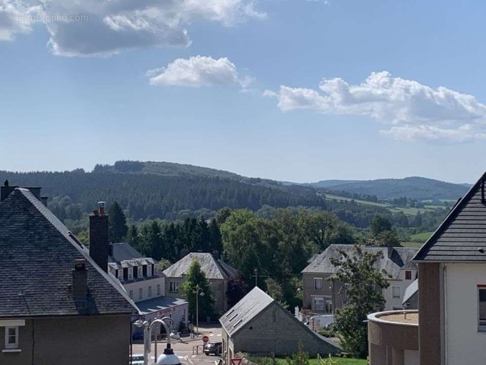 Maison à MONTSAUCHE-LES-SETTONS