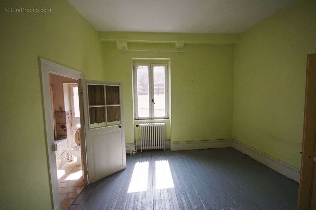 Appartement à SAULIEU