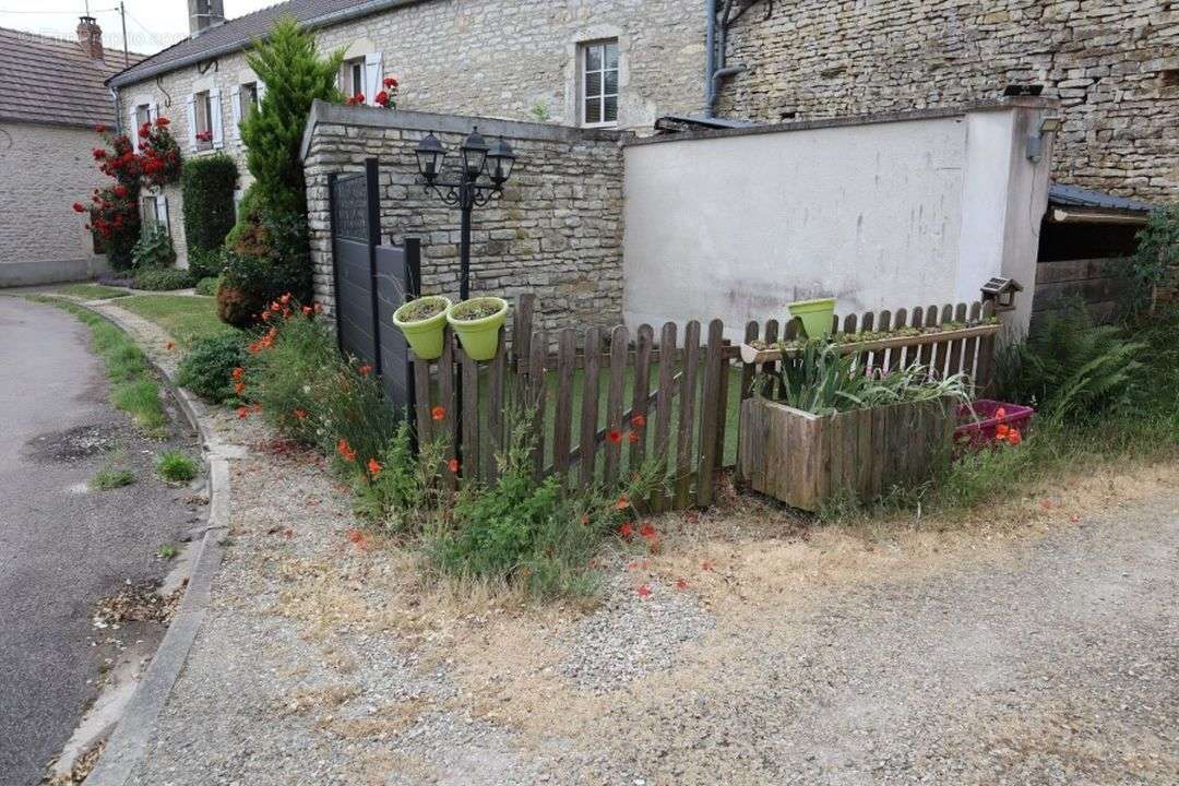 Maison à ARCY-SUR-CURE