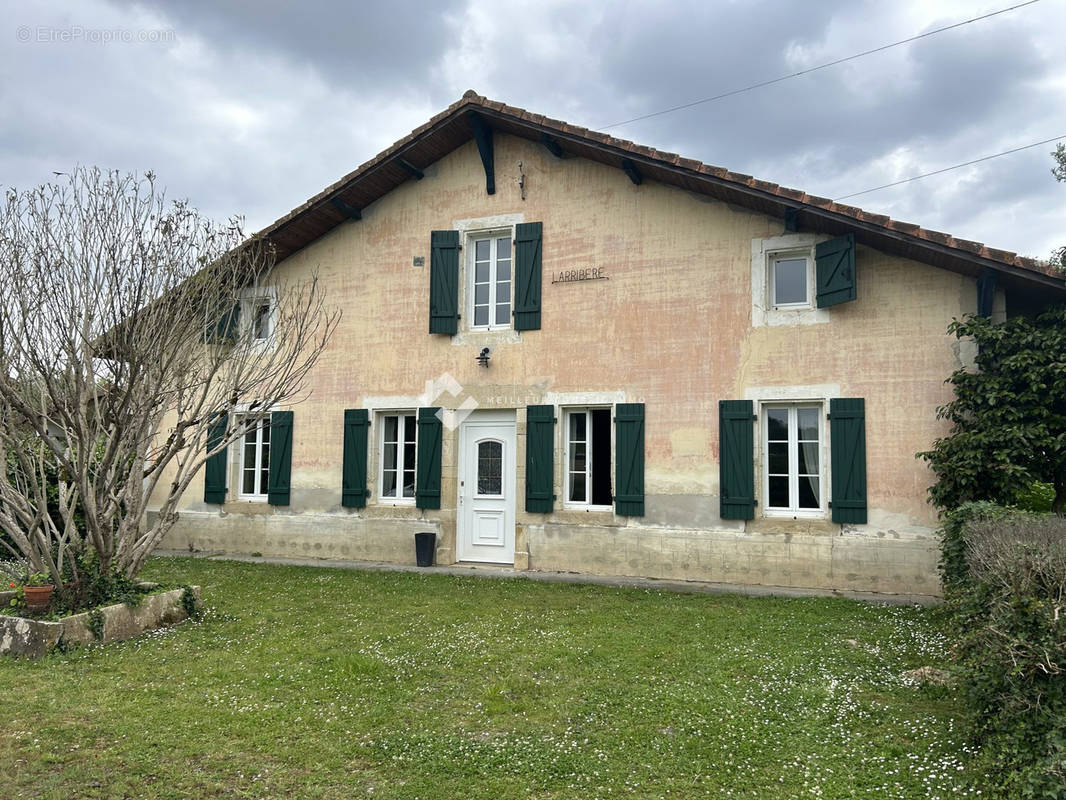 Maison à POYANNE