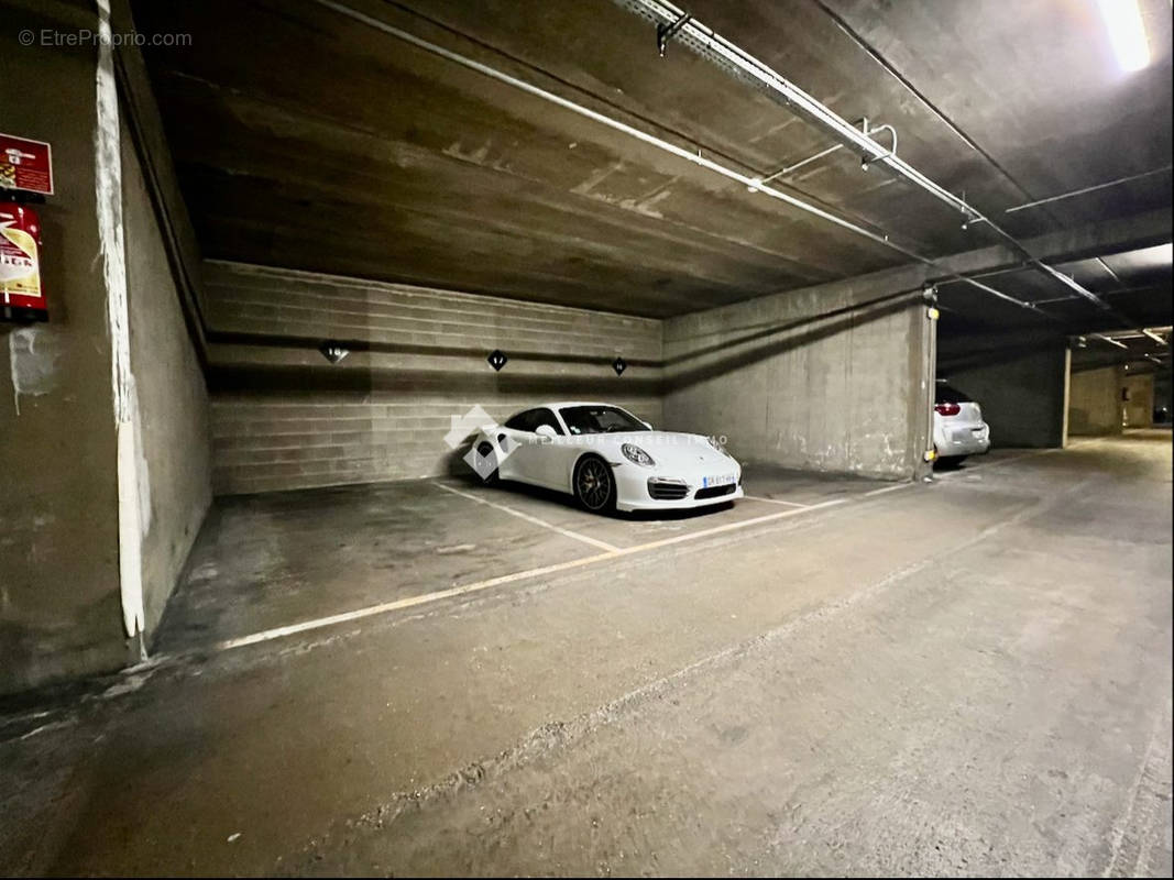 Parking à BOULOGNE-BILLANCOURT