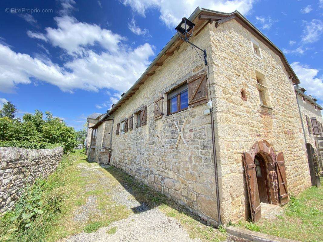 Maison à SEBAZAC-CONCOURES