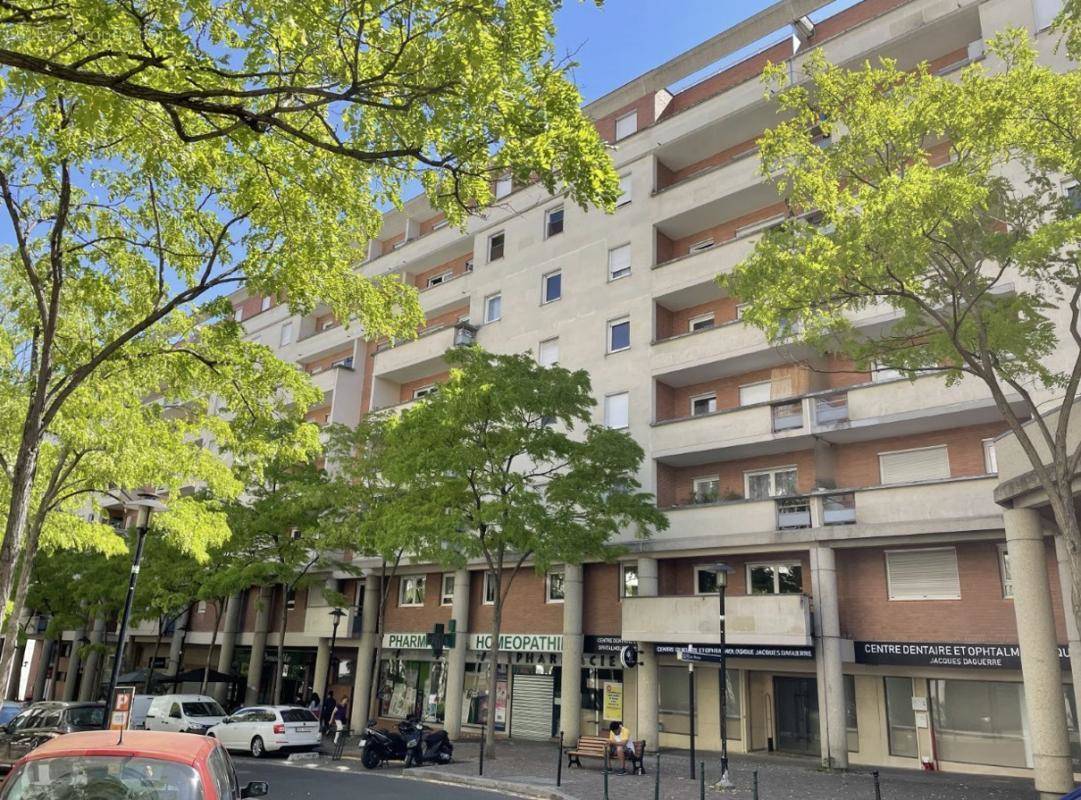 Appartement à RUEIL-MALMAISON