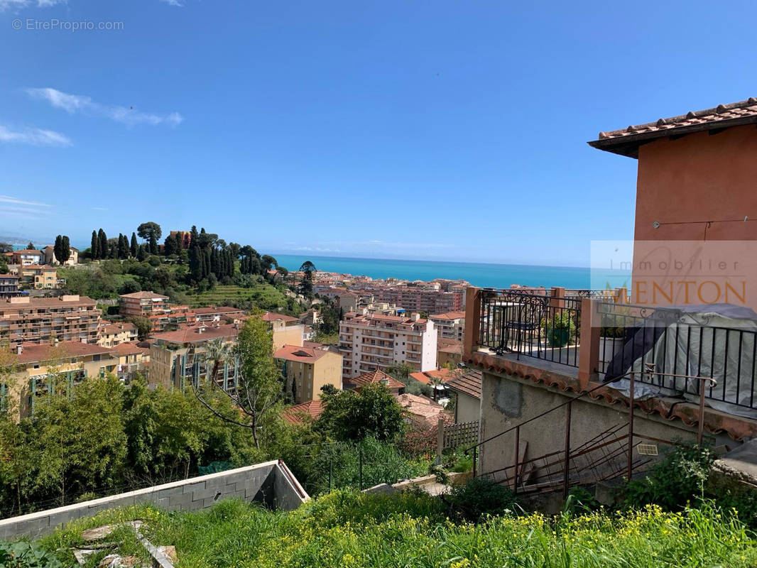 Appartement à MENTON