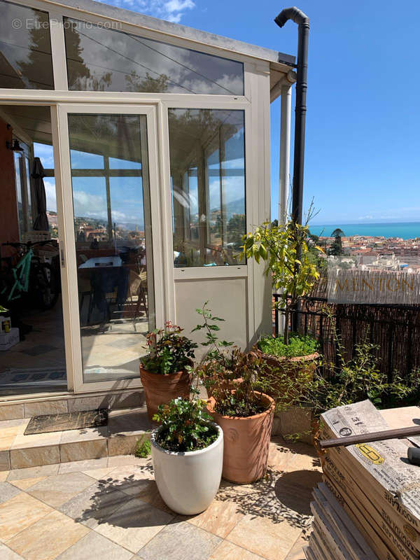 Appartement à MENTON