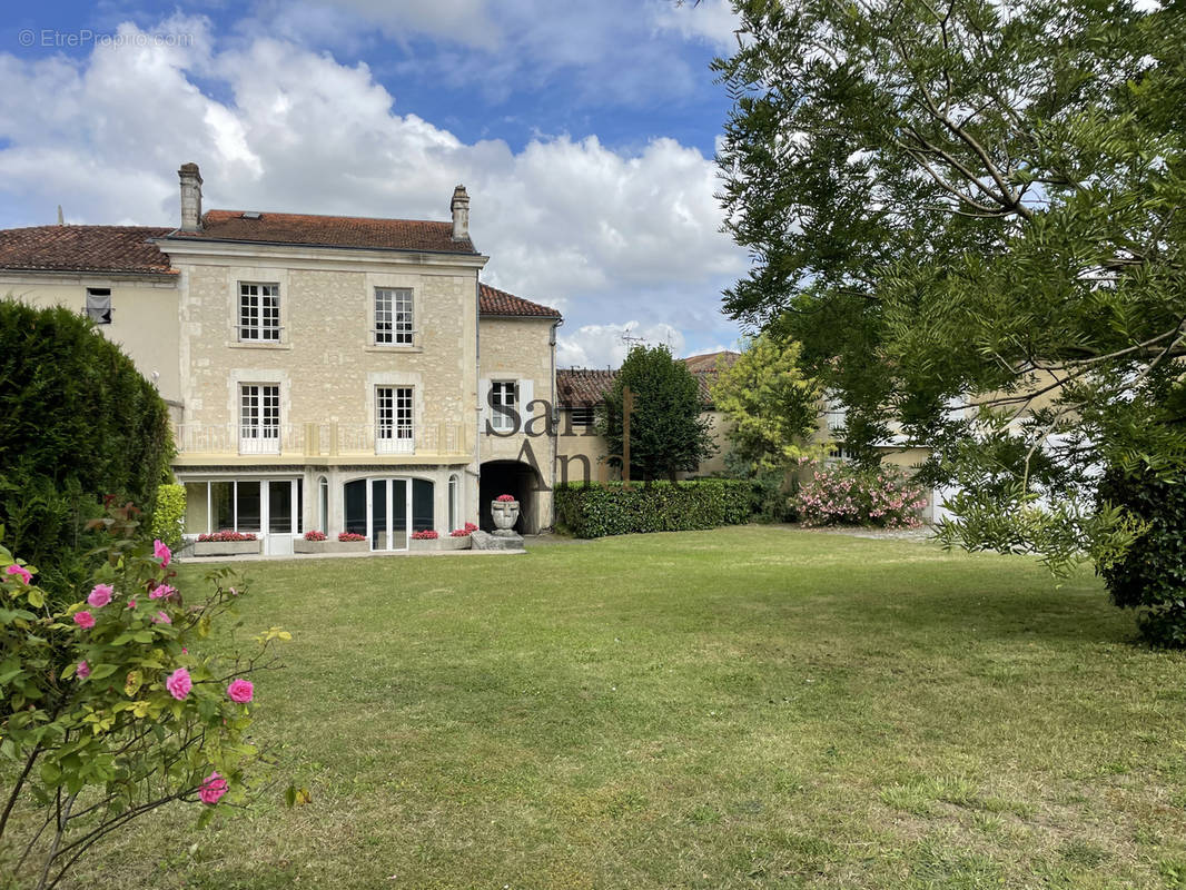 Maison à ANGOULEME