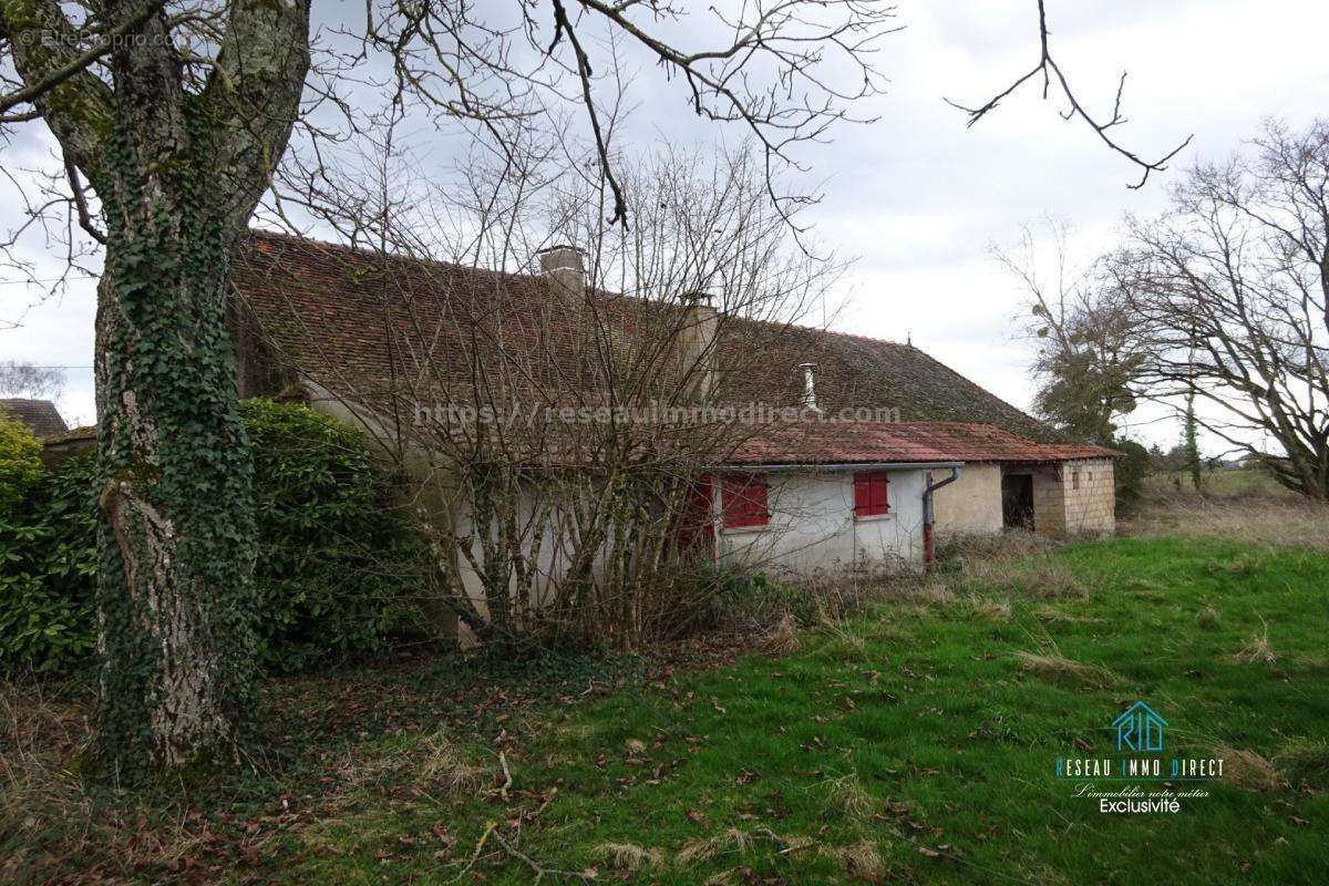 Maison à SAVIGNY-SUR-SEILLE