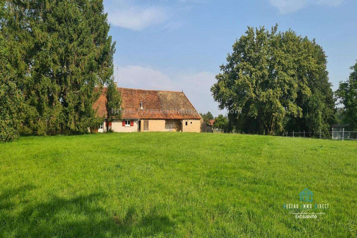 Maison à SAVIGNY-SUR-SEILLE