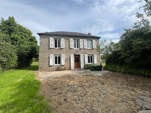 Maison à LE BENY-BOCAGE