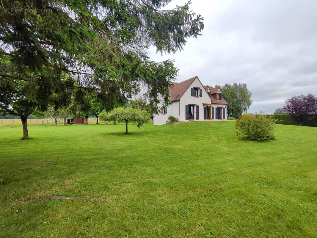 Maison à LONGNY-AU-PERCHE