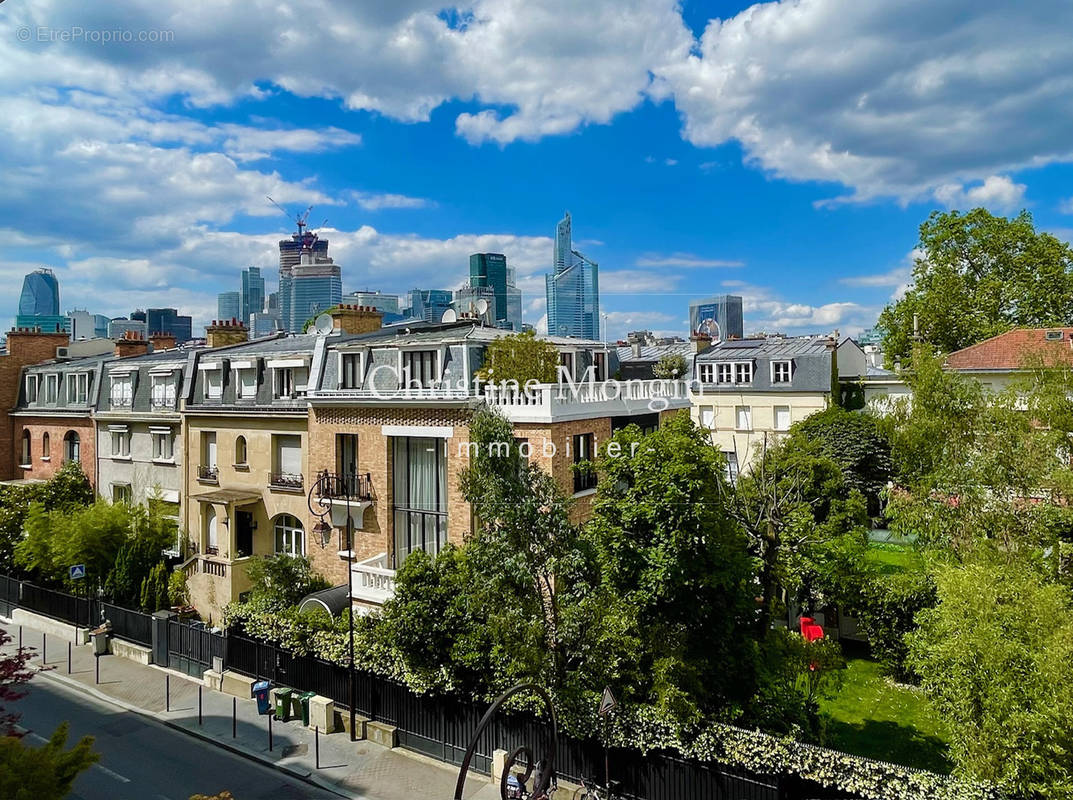 Appartement à NEUILLY-SUR-SEINE