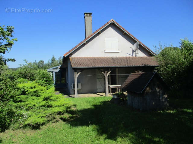 Maison à LANOUAILLE