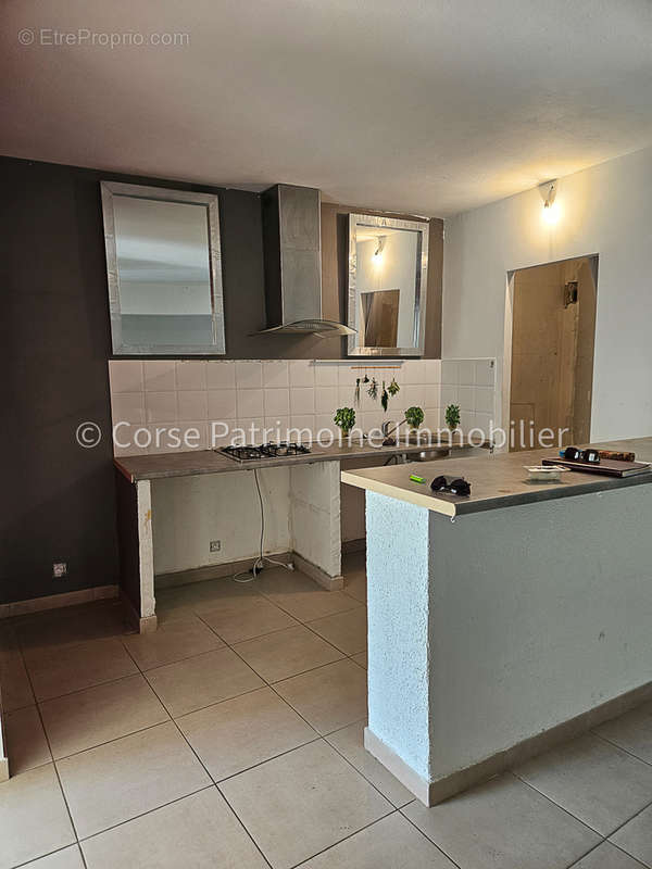 Appartement à CASTIRLA