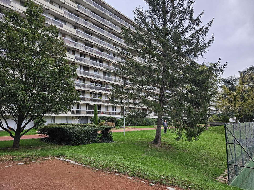 Appartement à LYON-8E