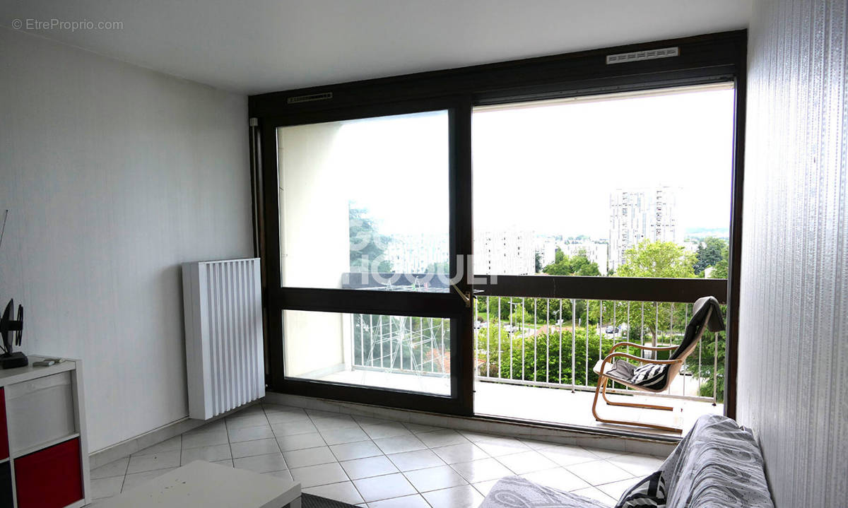 Appartement à SAINT-GENIS-LAVAL