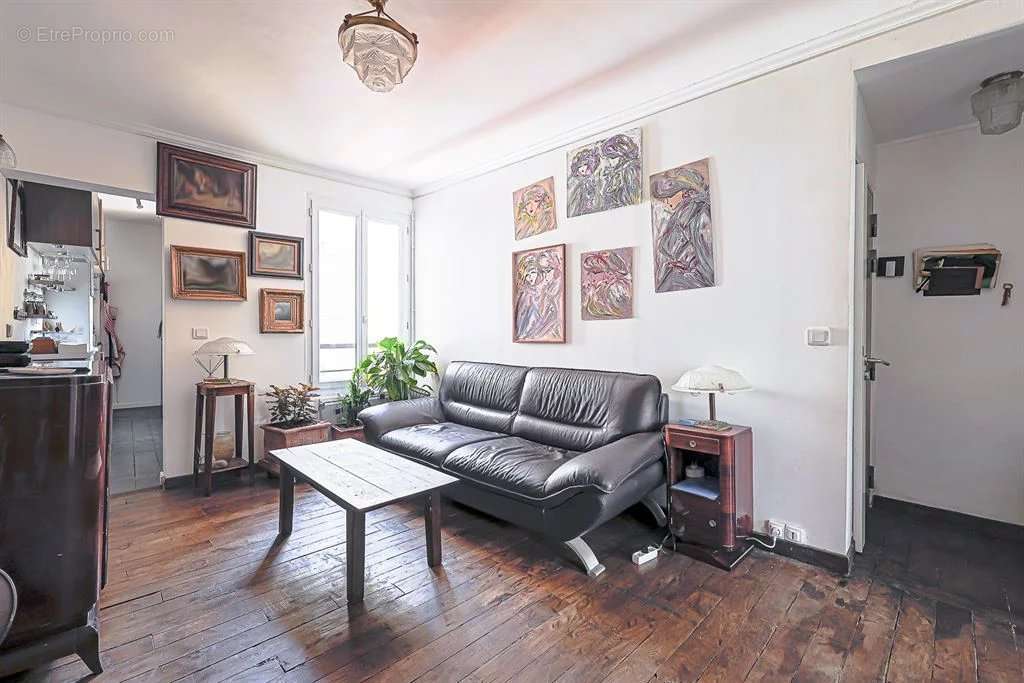 Appartement à PARIS-15E