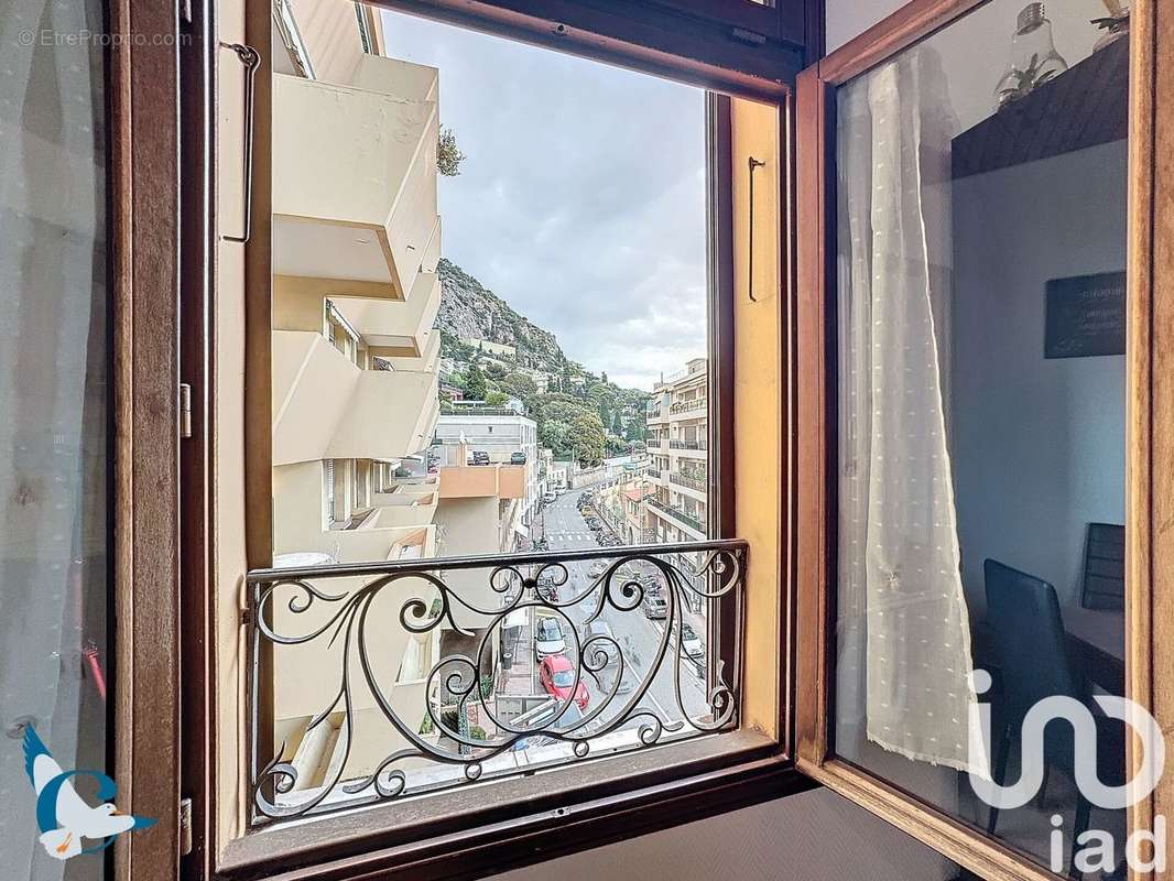 Photo 2 - Appartement à ROQUEBRUNE-CAP-MARTIN