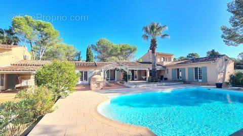 Maison à PUGET-SUR-ARGENS