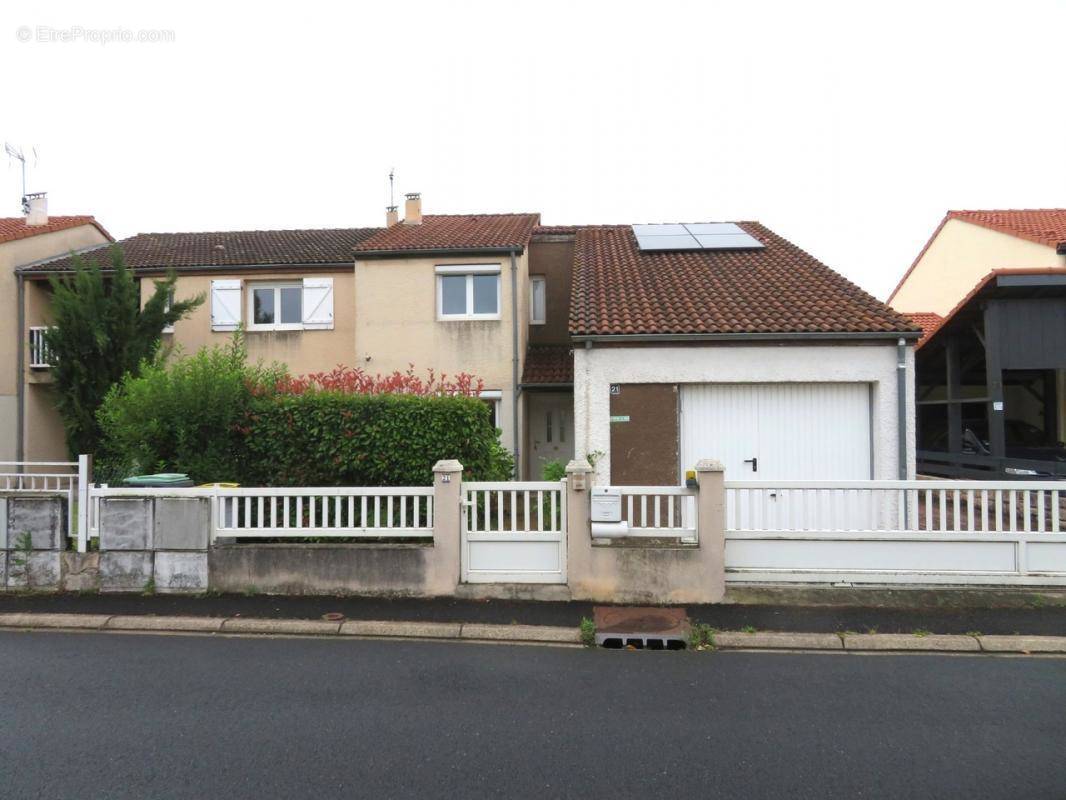 Maison à COURNON-D&#039;AUVERGNE