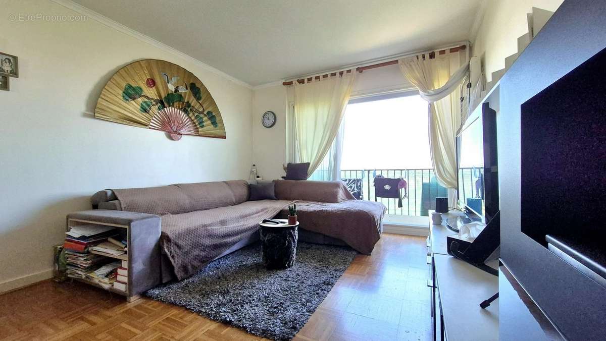 Appartement à ISSY-LES-MOULINEAUX