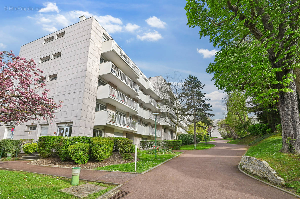 Appartement à RUEIL-MALMAISON