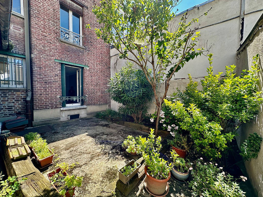 Appartement à IVRY-SUR-SEINE