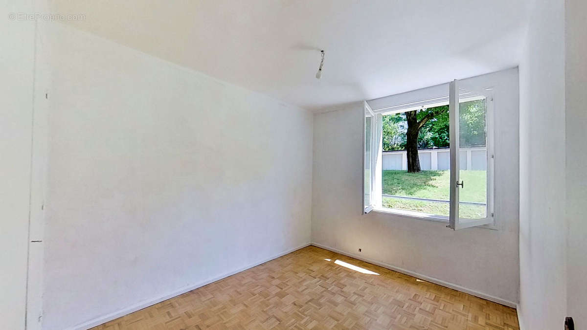 Appartement à LYON-8E