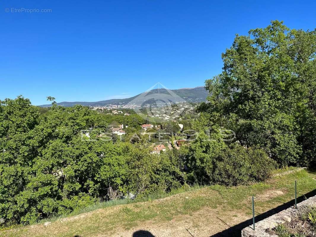 Appartement à VALBONNE