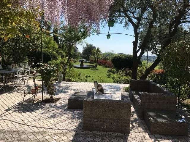 Maison à CHATEAUNEUF-GRASSE