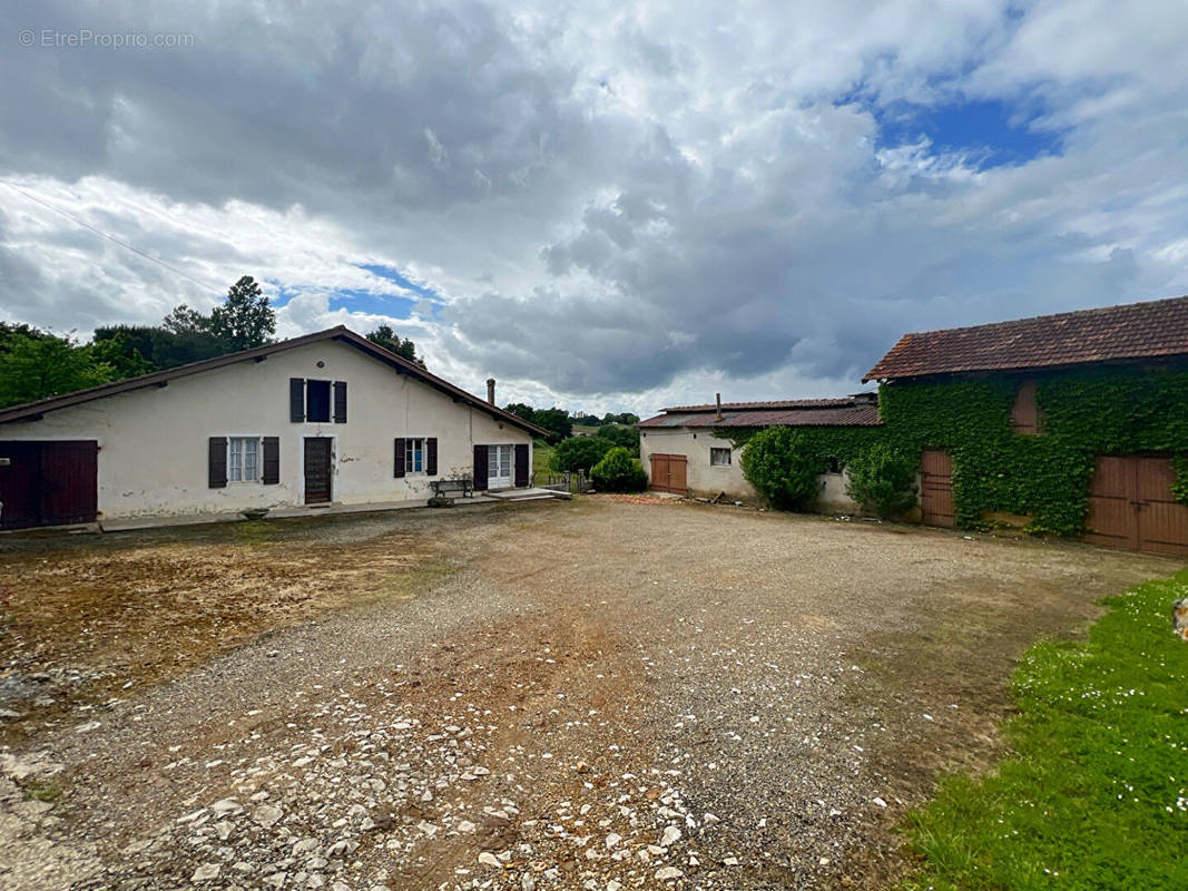 Maison à BANOS