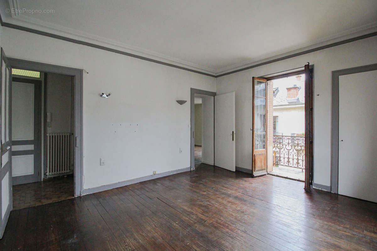 Appartement à AIX-LES-BAINS