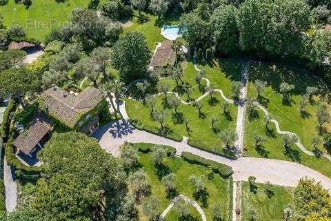 Maison à MOUGINS