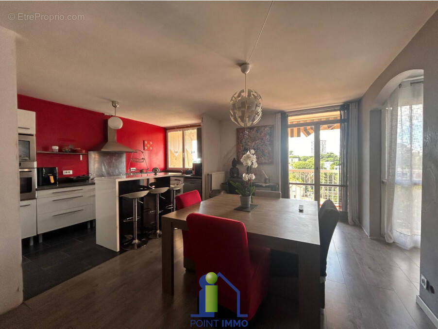 Appartement à MARSEILLE-12E