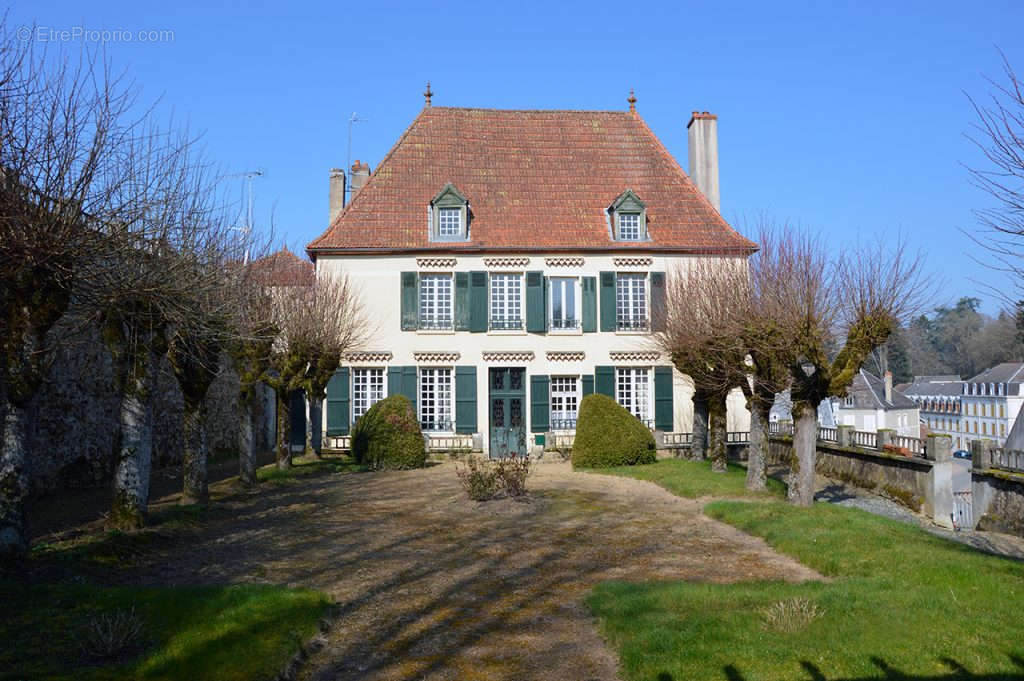 Maison à BOURBON-LANCY