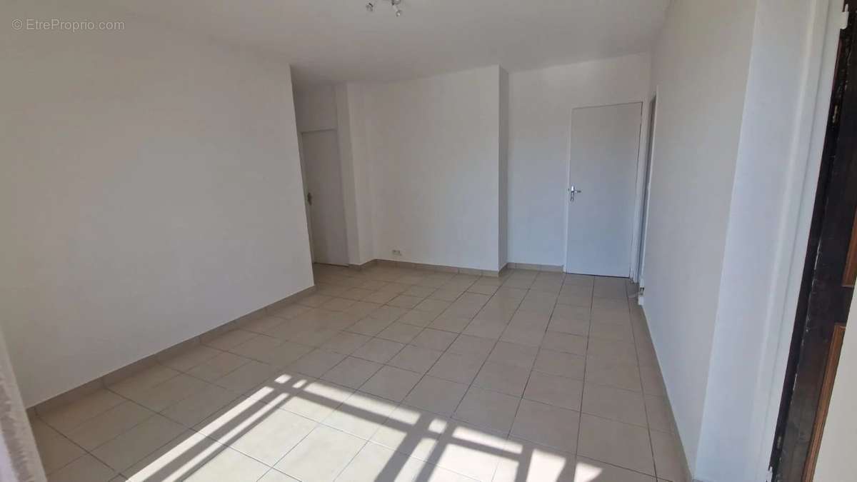 Appartement à MARSEILLE-13E