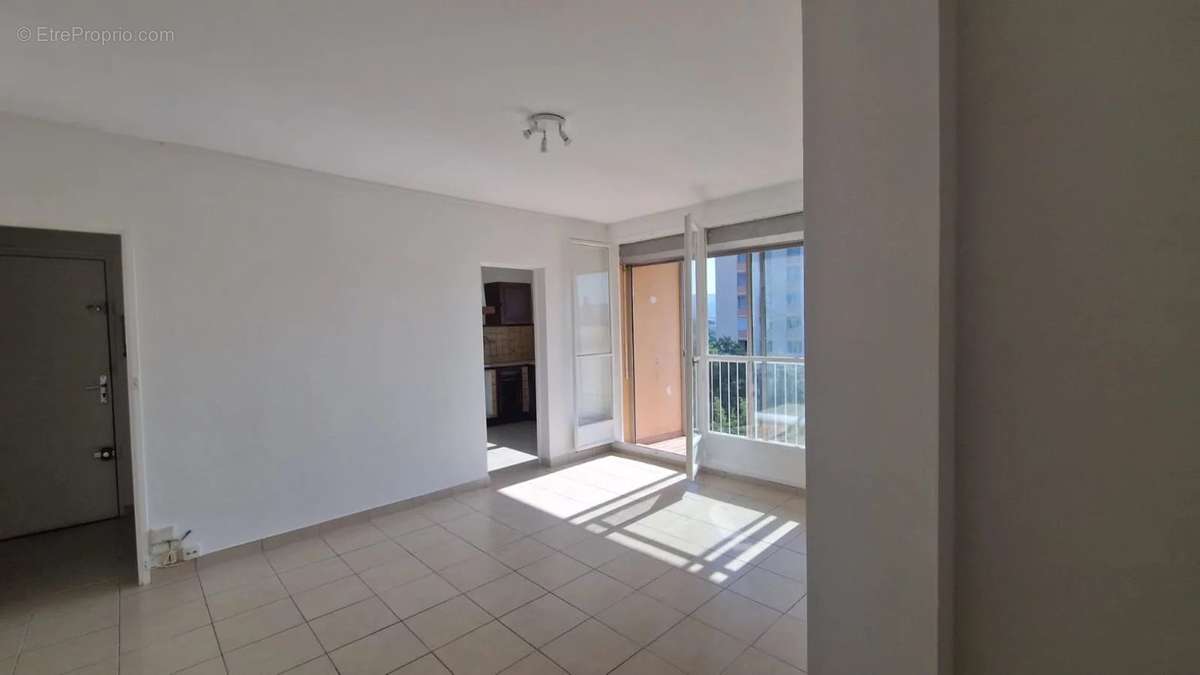 Appartement à MARSEILLE-13E