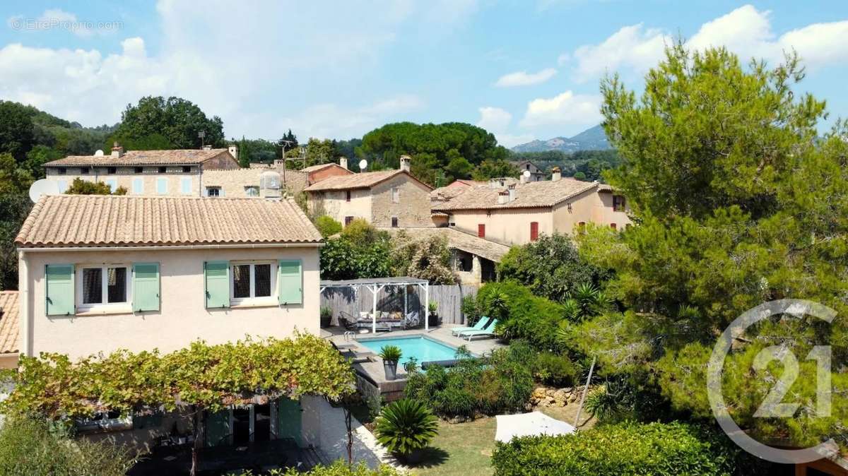 Maison à LE ROURET