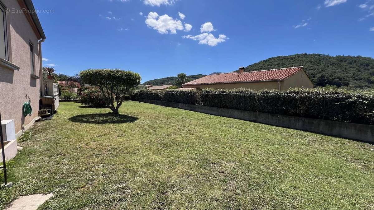 Maison à REYNES