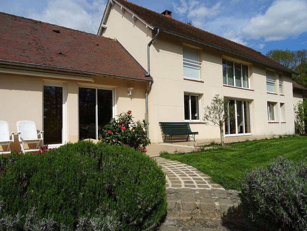 Maison à SAINT-MAURICE-SAINT-GERMAIN