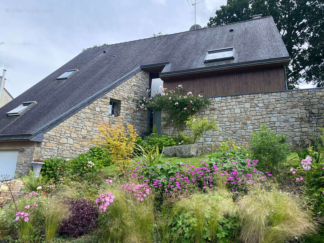 Maison à FOUGERES