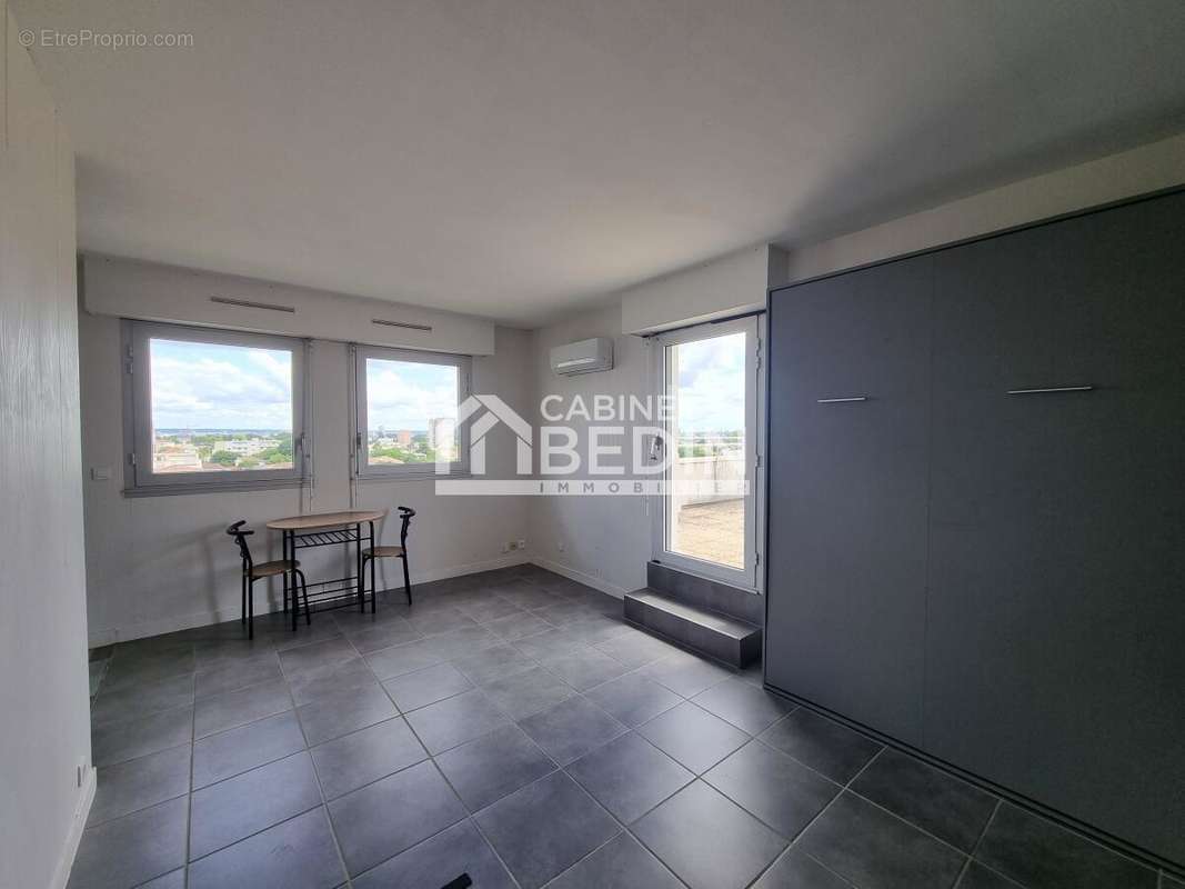 Appartement à BORDEAUX