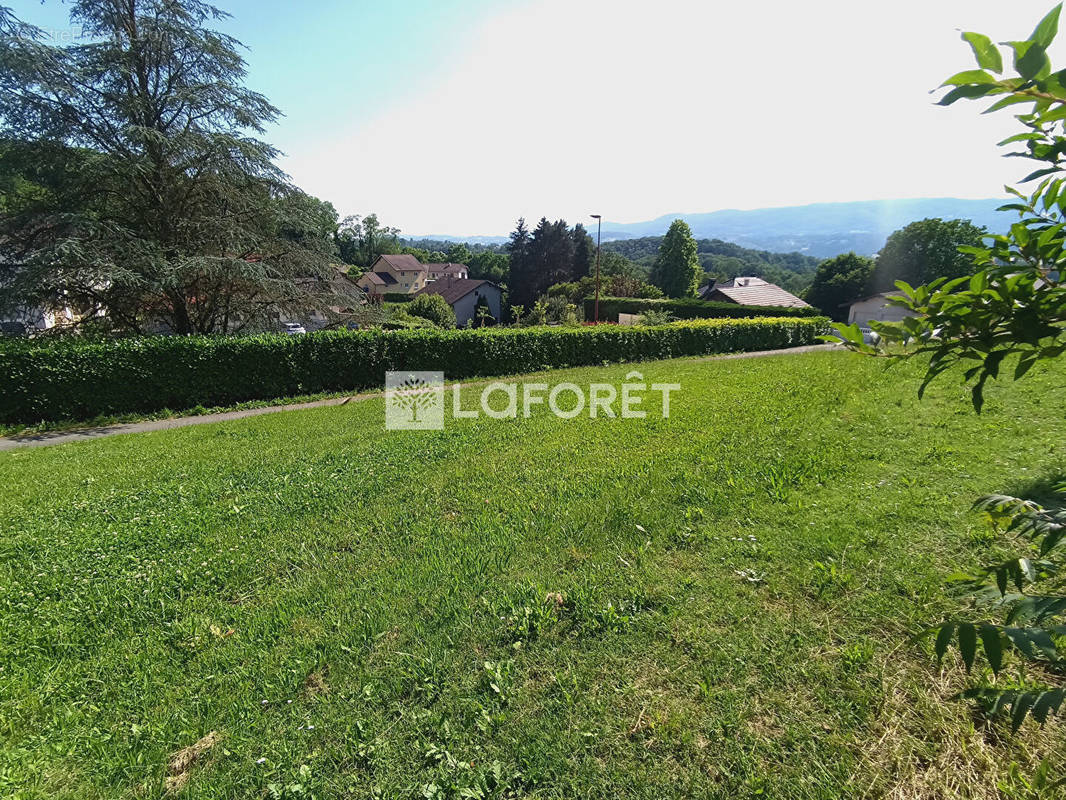 Terrain à HAUTEVILLE-SUR-FIER